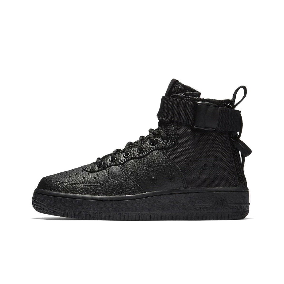 Nike Shoes Air Force 1 - حذاء نايك إير فورس 1 للنساء